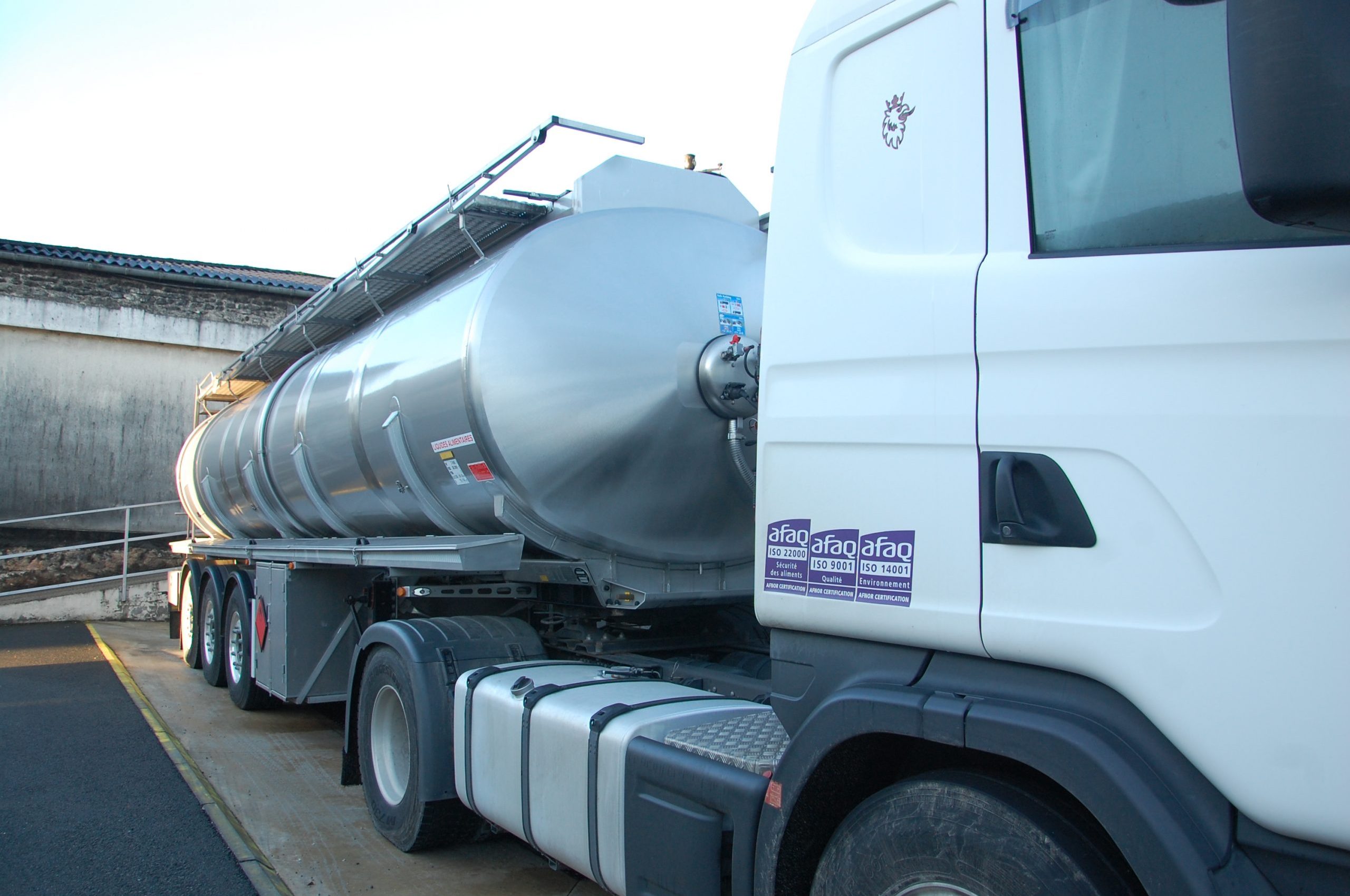 camion citerne eaux-de-vie de cognac